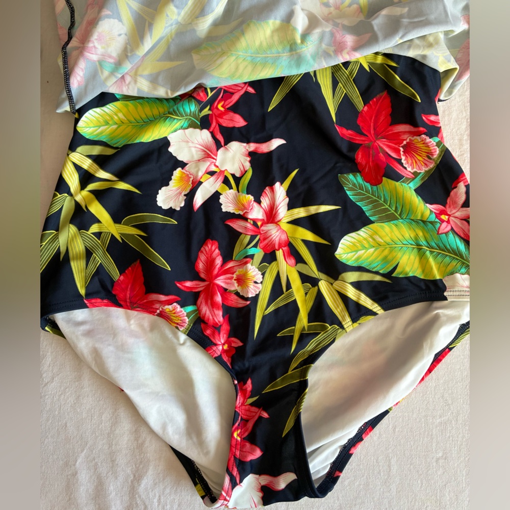 Tommy Hilfiger Swimsuit Navy Floral One piece US12 - Picture 6 of 8